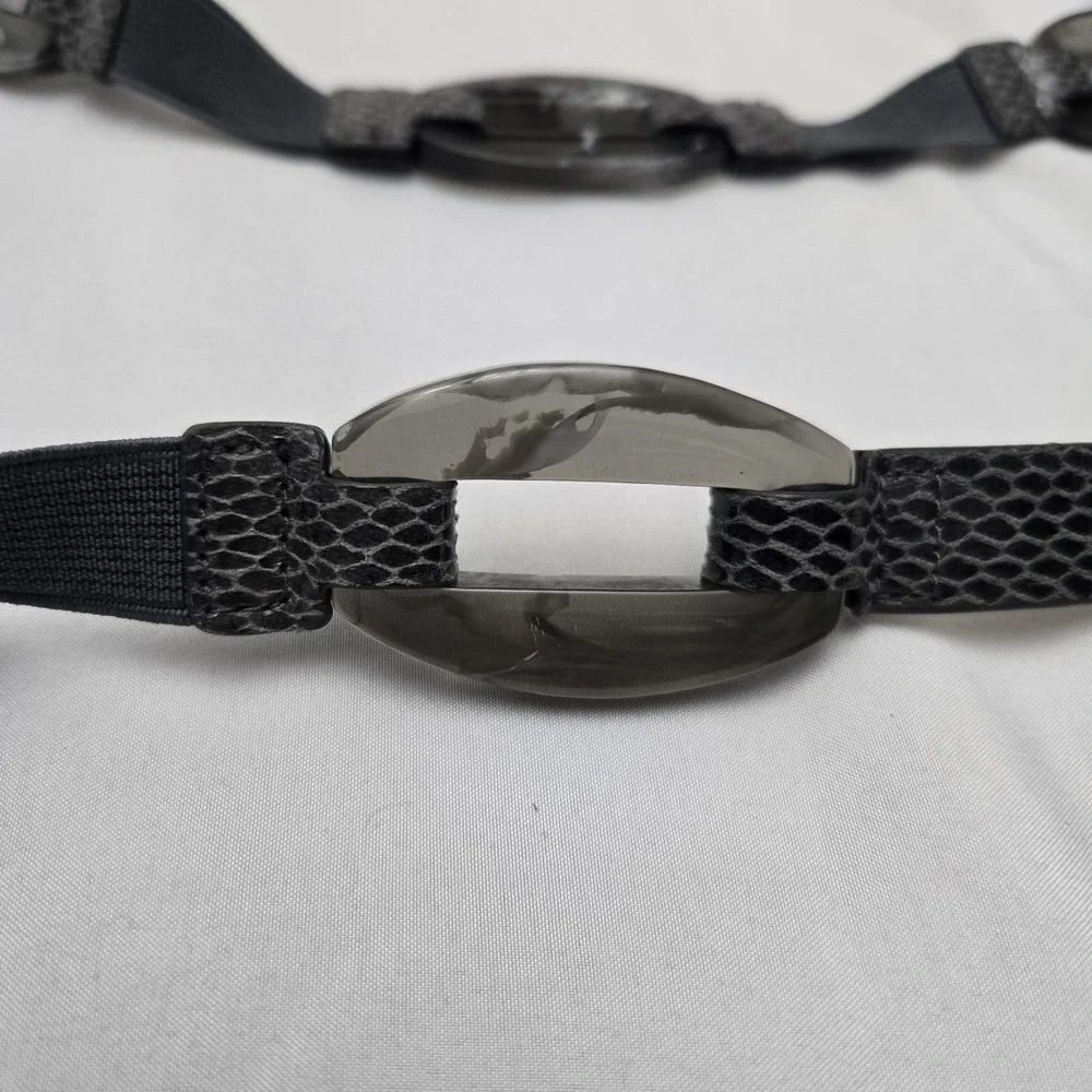 Chicos Elastic Resin Snake Embossed Leather Belt Gray Boho Career Art‎ To Wear